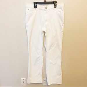 GAP Bootcut Stretch jeans cute and comfy